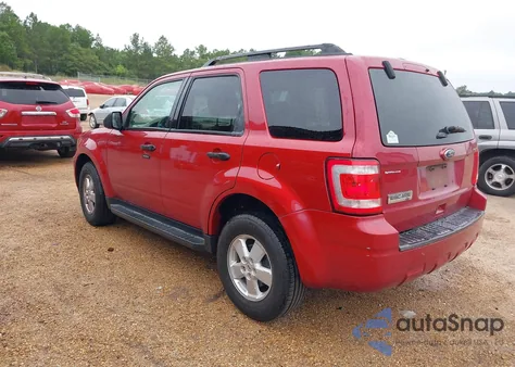 2011 Ford Escape Xlt from USA, damaged, VIN 1FMCU0D71BKA99326